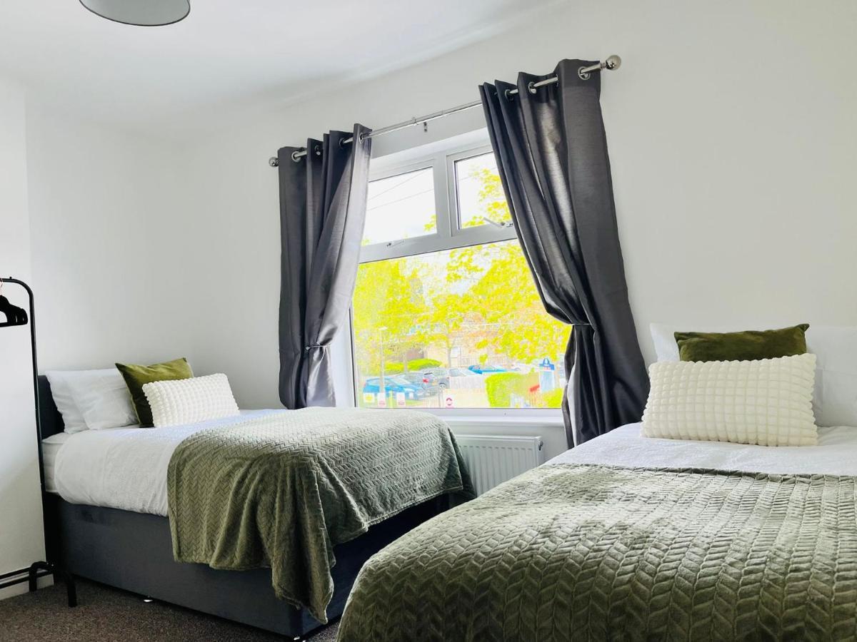 Comfy Home For Contractors And Families With Free Parking - Sage View الدرشوت المظهر الخارجي الصورة