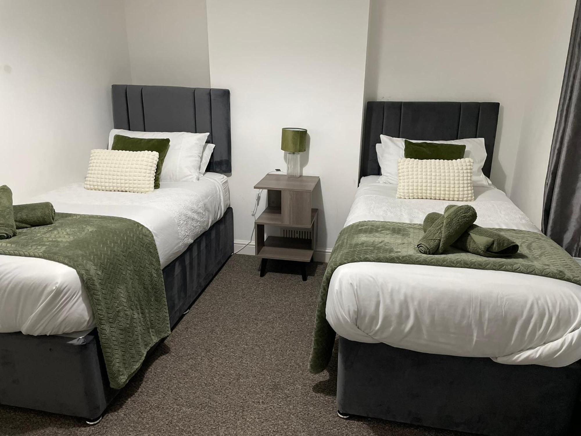 Comfy Home For Contractors And Families With Free Parking - Sage View الدرشوت المظهر الخارجي الصورة